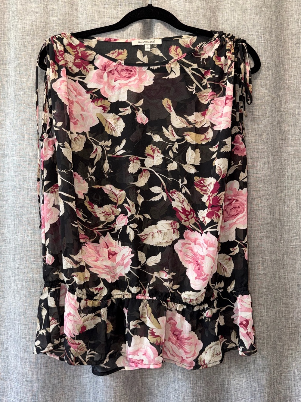 Quintessential Floral Pink & Black Sleeveless Peplum Top large